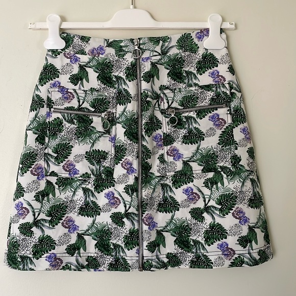 Maje 🇫🇷 floral print high waisted mini skirt - Picture 4 of 12